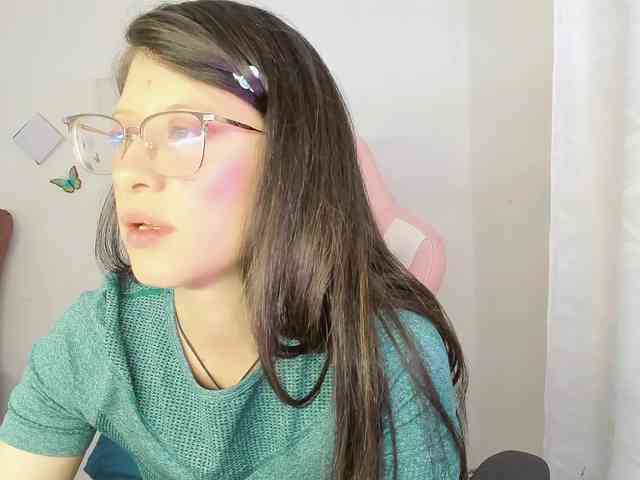 ZooeyBelair webcam
