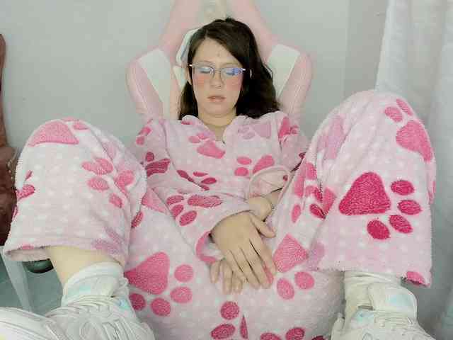 ZooeyBelair webcam