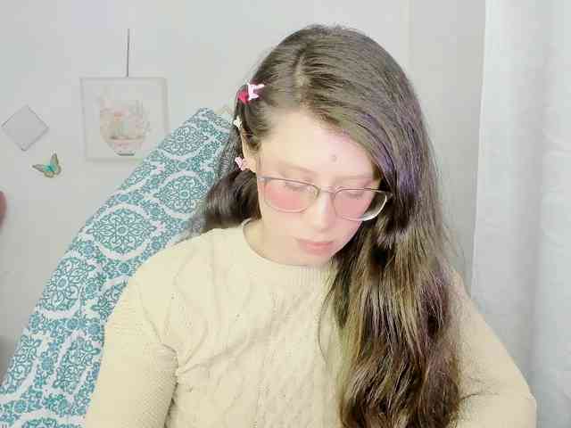 ZooeyBelair webcam