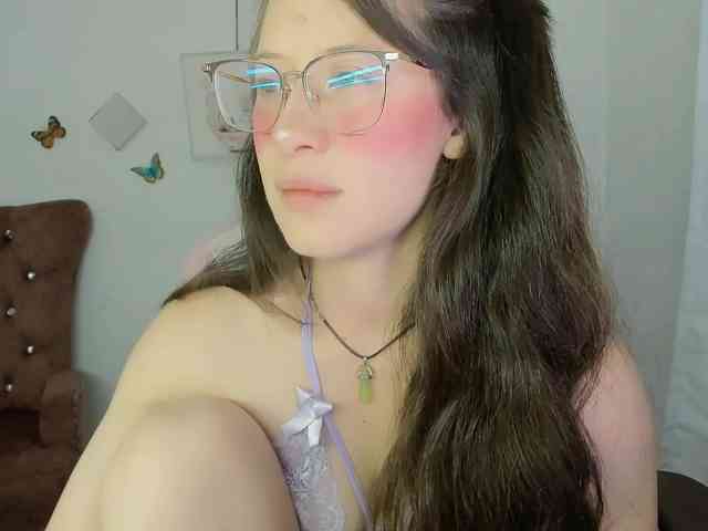 ZooeyBelair webcam