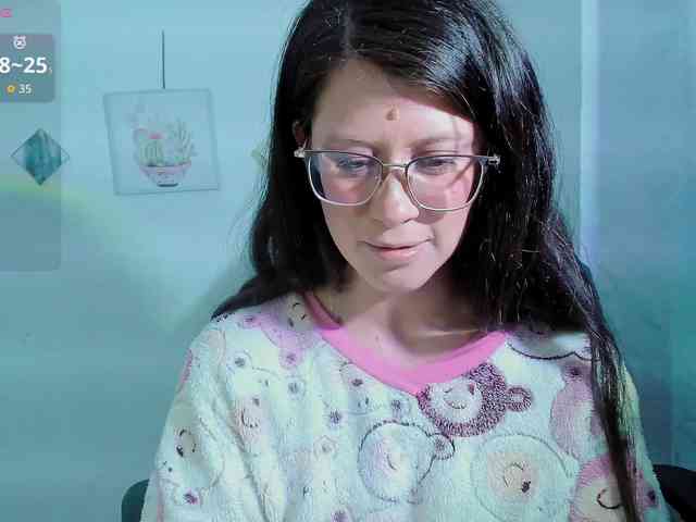 ZooeyBelair webcam