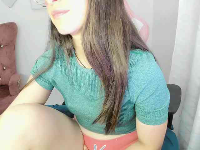 ZooeyBelair webcam