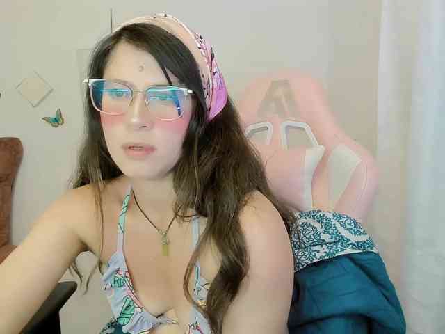 ZooeyBelair webcam