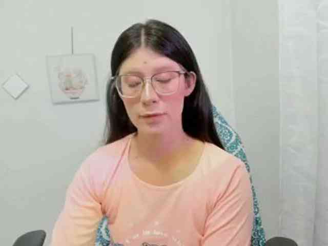 ZooeyBelair webcam