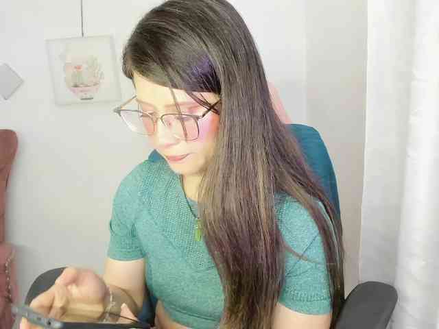 ZooeyBelair webcam