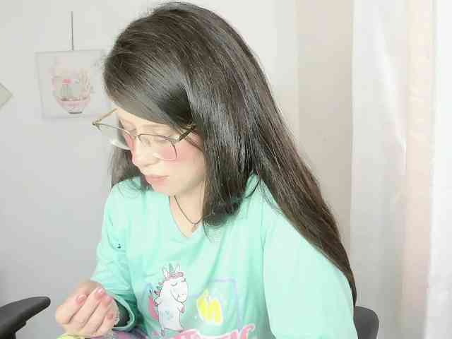 ZooeyBelair webcam