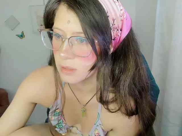 ZooeyBelair webcam