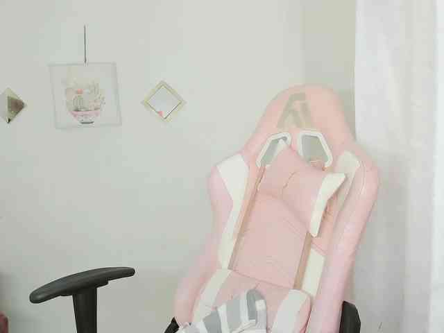 ZooeyBelair webcam