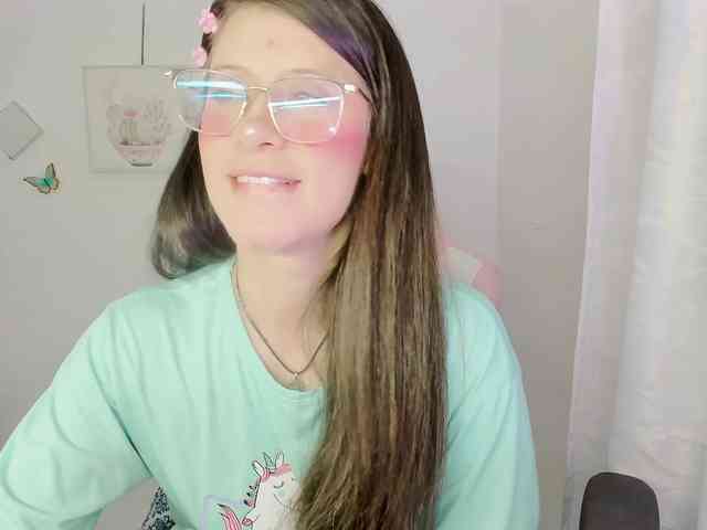 ZooeyBelair webcam
