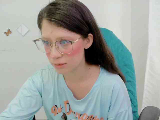 ZooeyBelair webcam