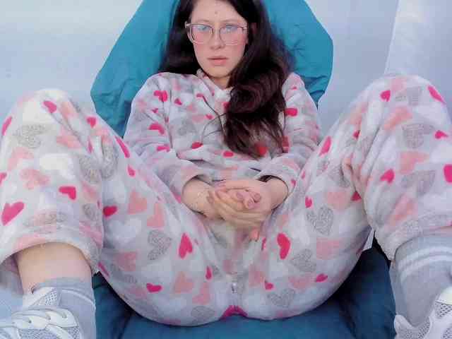 ZooeyBelair webcam