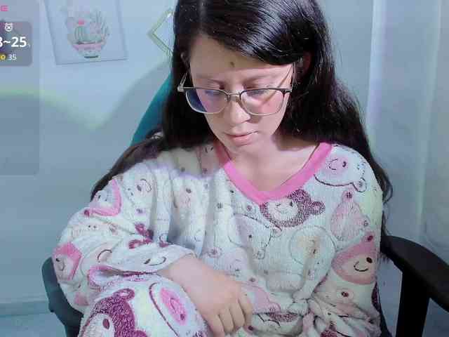 ZooeyBelair webcam