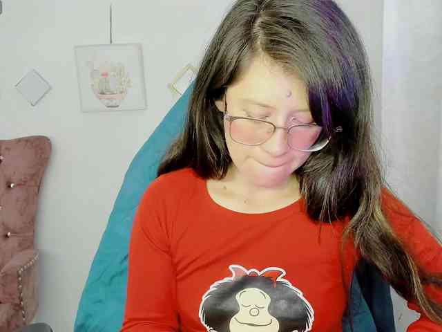 ZooeyBelair webcam