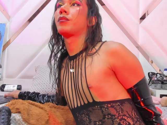 ScarlettHot5
