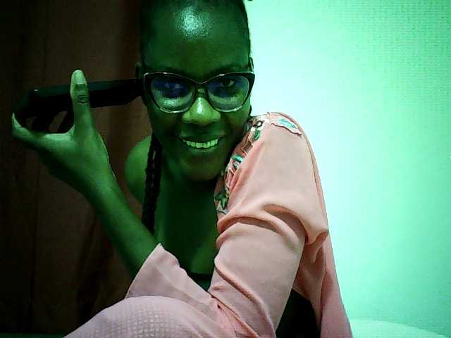 Pierra77 Live Cam on BongaCams