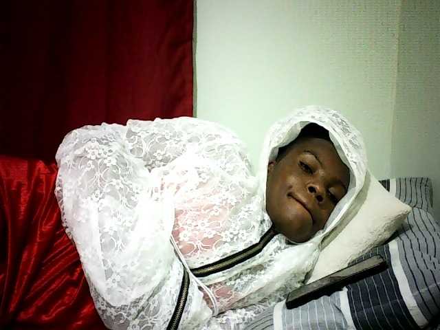 Pierra77's BongaCams show and profile