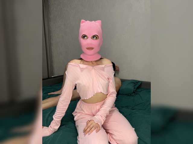 Grukr live cam on BongaCams