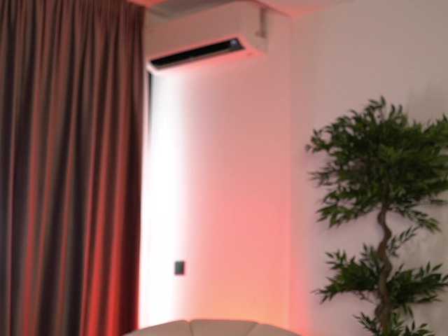 ellacandy live cam on BongaCams