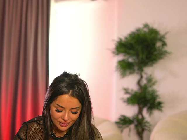ellacandy live cam on BongaCams