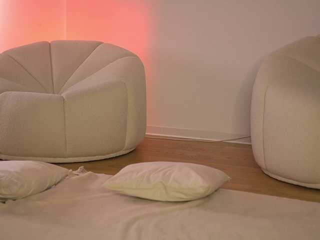 ellacandy live cam on BongaCams