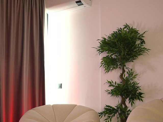 ellacandy live cam on BongaCams