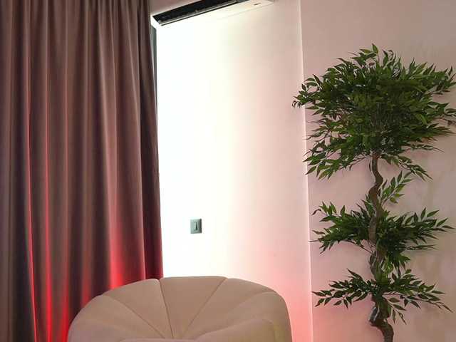 ellacandy live cam on BongaCams