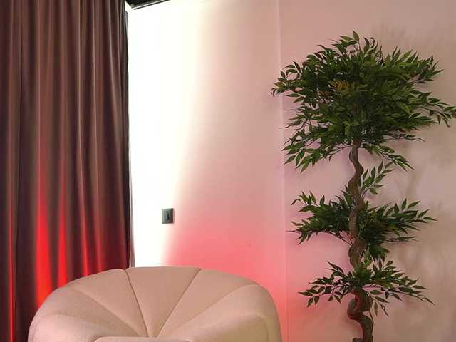 ellacandy live cam on BongaCams