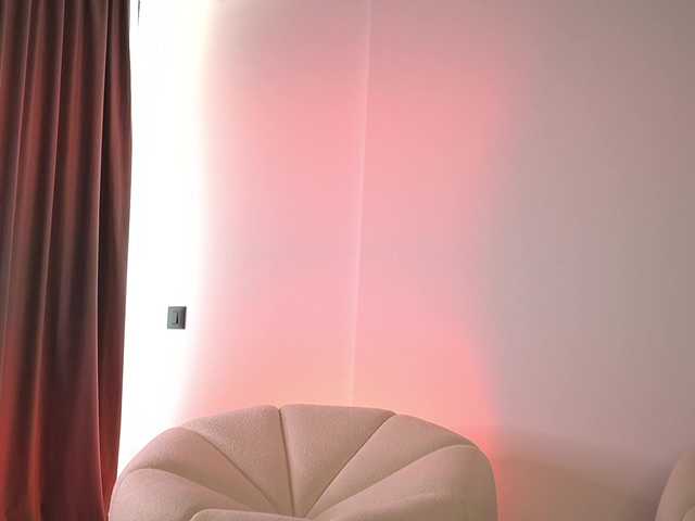 ellacandy live cam on BongaCams