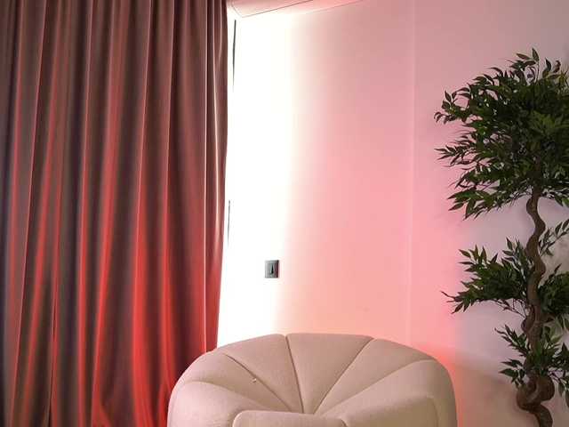 ellacandy live cam on BongaCams