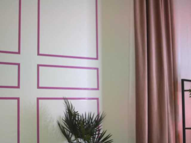 ellacandy live cam on BongaCams