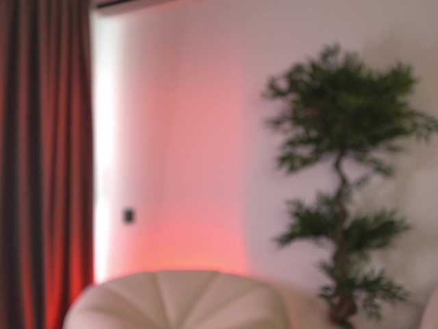 ellacandy live cam on BongaCams