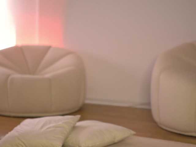 ellacandy live cam on BongaCams