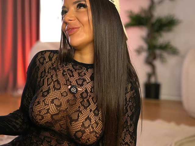 ellacandy live cam on BongaCams