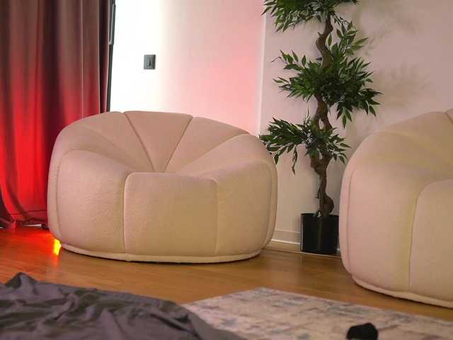 ellacandy live cam on BongaCams