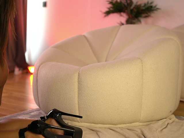 ellacandy live cam on BongaCams