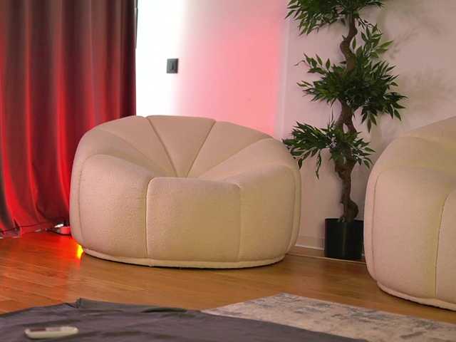 ellacandy live cam on BongaCams