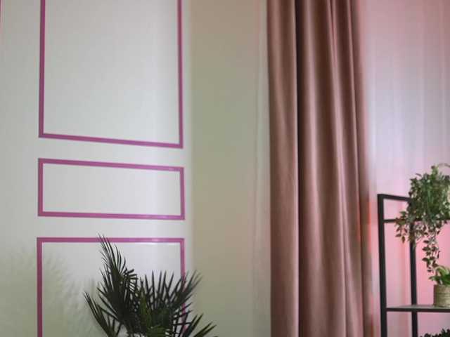 ellacandy live cam on BongaCams