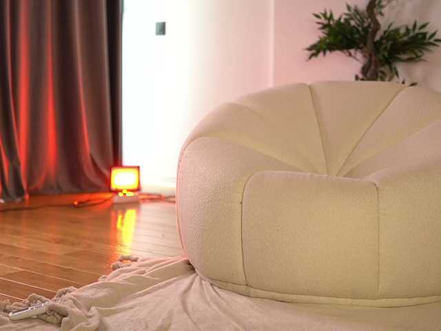 ellacandy live cam on BongaCams