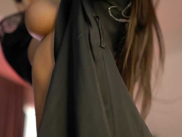 ellacandy live cam on BongaCams