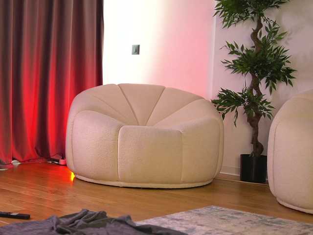 ellacandy live cam on BongaCams