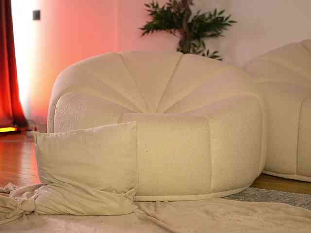 SashaPariss webcam