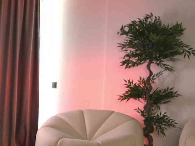 SashaPariss webcam