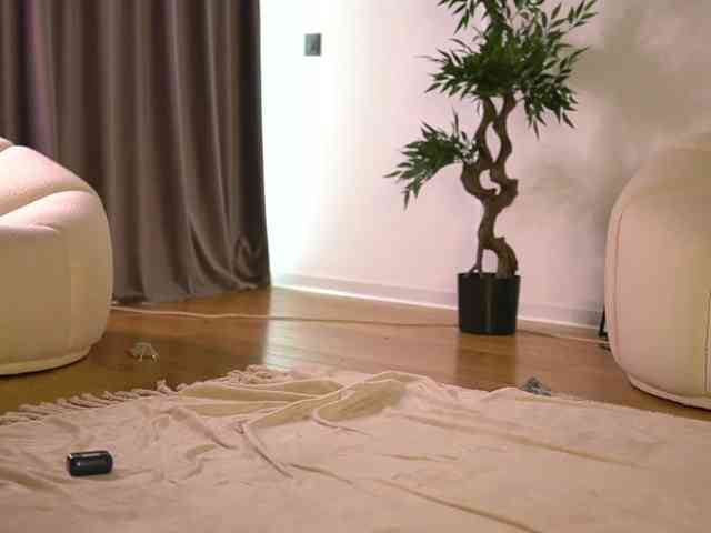 SashaPariss webcam