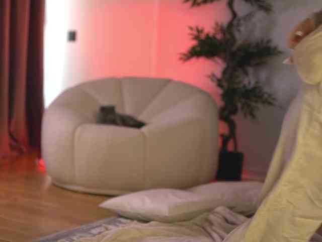 SashaPariss webcam