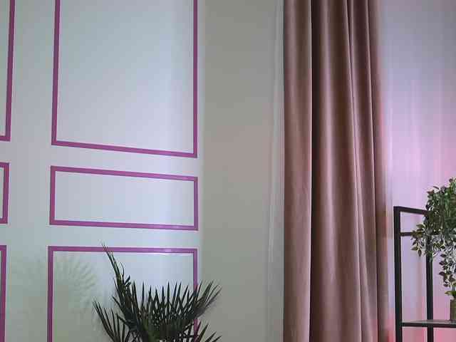 SashaPariss webcam