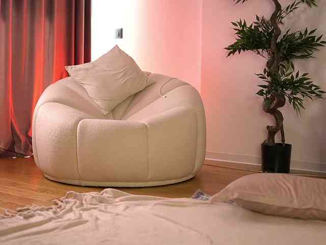 SashaPariss webcam