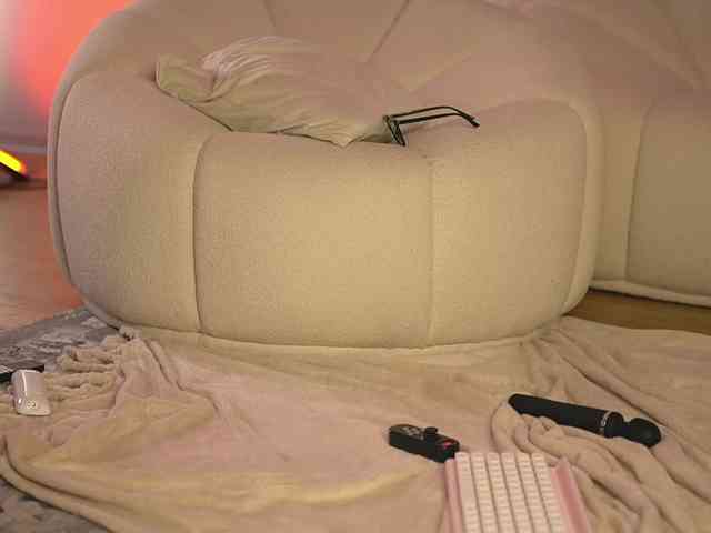 SashaPariss webcam