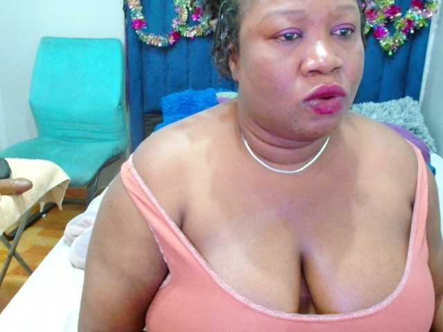 TRUEBELLA Live Cam on BongaCams