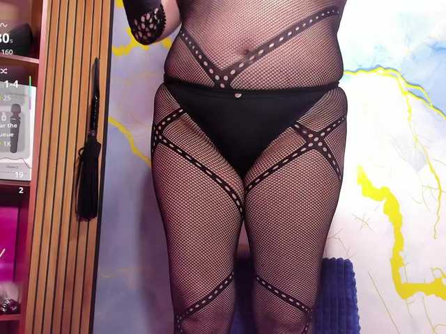 Amberr35 live cam on BongaCams