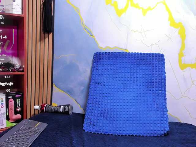 Amberr35 live cam on UnifiedCams